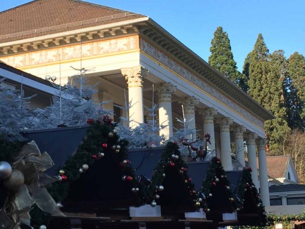 Weihnachten in Baden-Baden Säulen korinthischer Ordnung Biedermeier